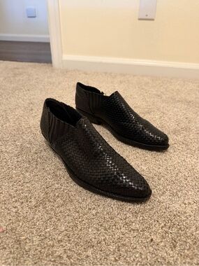 COLE HAAN Women's Black Woven Slip-On Leather Shoes